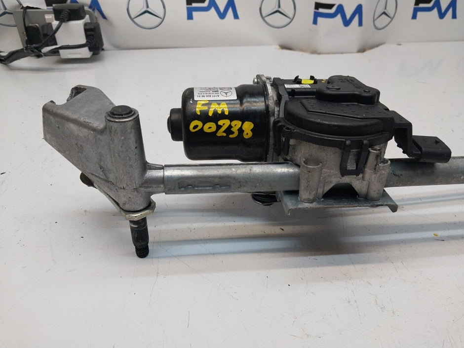 MERCEDES-BENZ A CLASS W177  FRONT WIPER MOTOR WITH LINKAGE A1779064801 FM00238