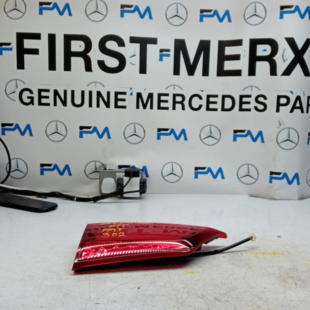 MITSUBISHI OUTLANDER MK3 PASSENGER SIDE LEFT REAR INNER TAIL LIGHT 2013 FMT302