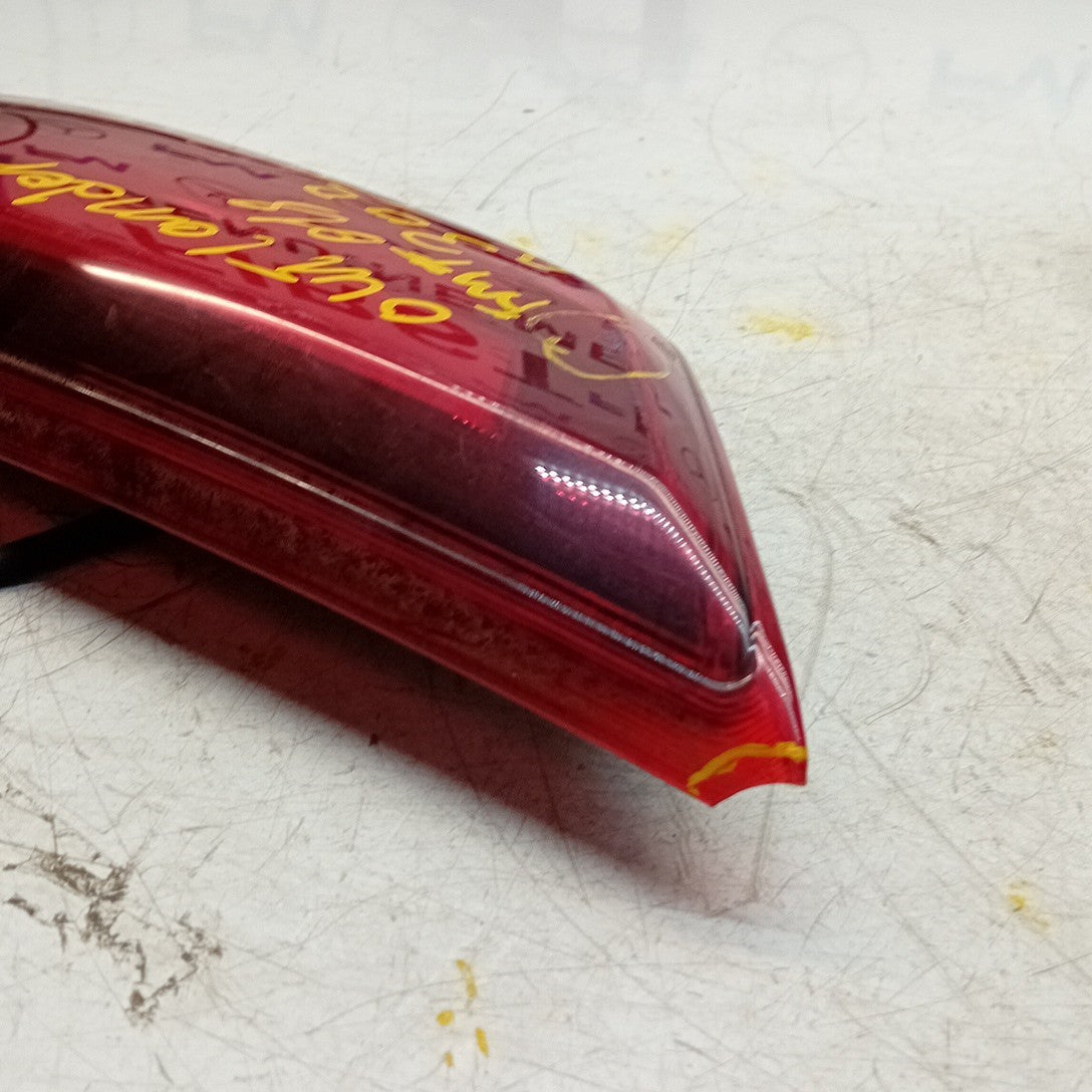 MITSUBISHI OUTLANDER MK3 DRIVER SIDE RIGHT REAR INNER TAIL LIGHT 2013 FMT300