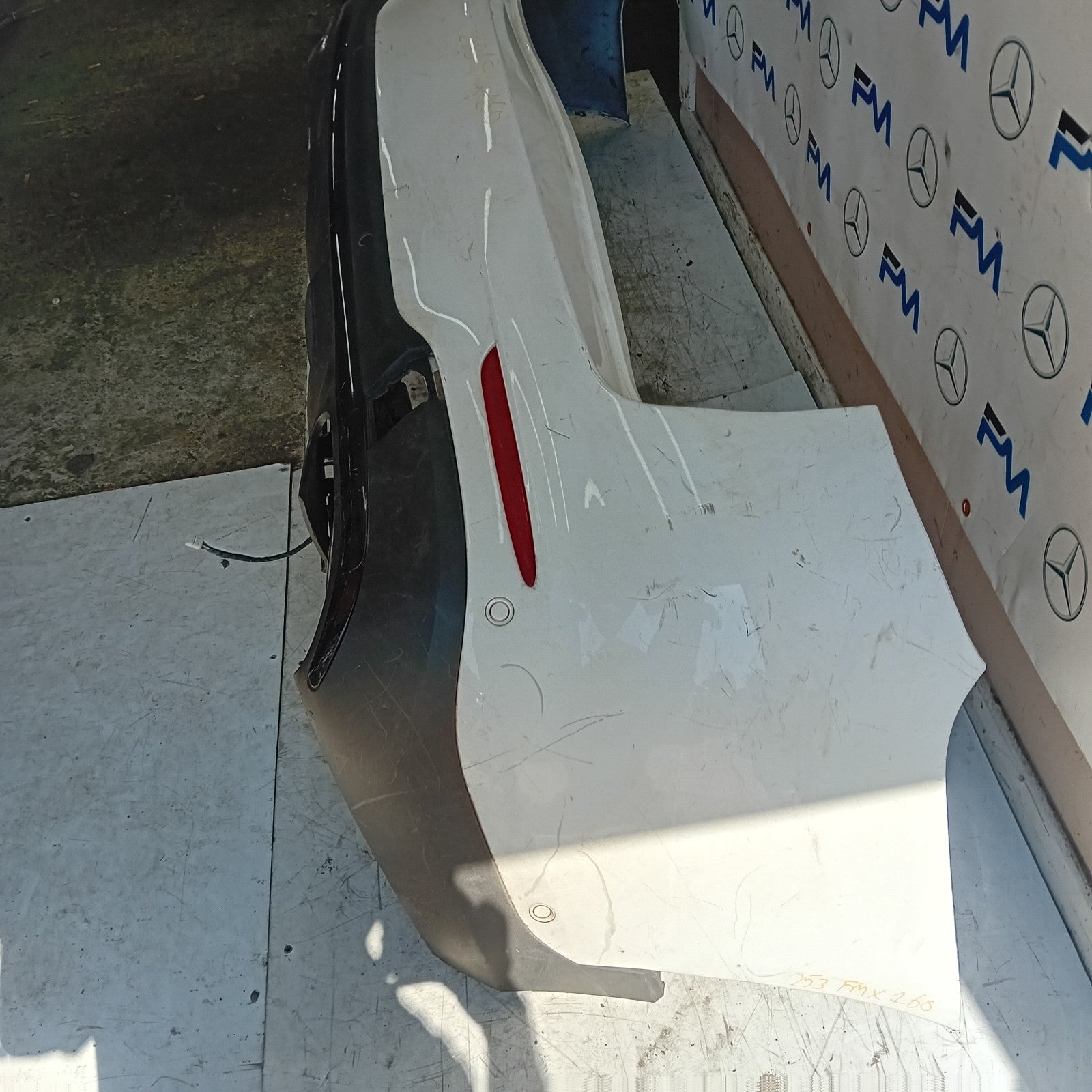 MERCEDES BENZ GLC W253  REAR BUMPER A2538850200 2018 GREY COMPLETE FMX160