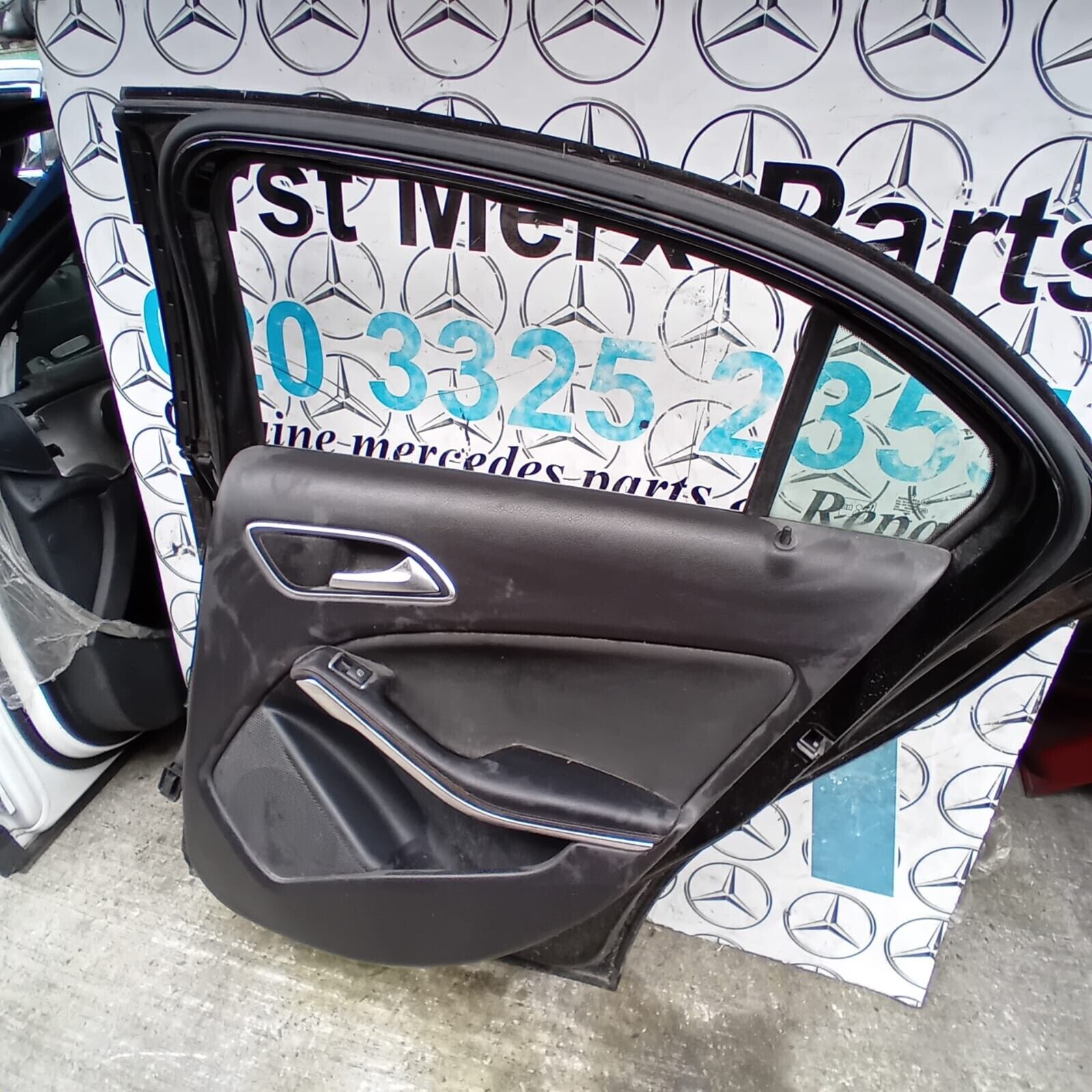 MERCEDES BENZ A-CLASS  W176  DRIVER SIDE REAR DOOR ( OFF SIDE REAR )