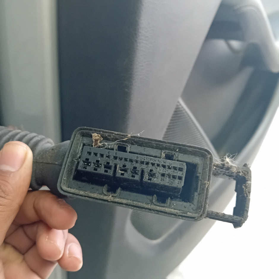 MERCEDES BENZ B-CLASS W246 DRIVER REAR DOOR O/S/R SILVER 2012-19 COMPLETE FMD155