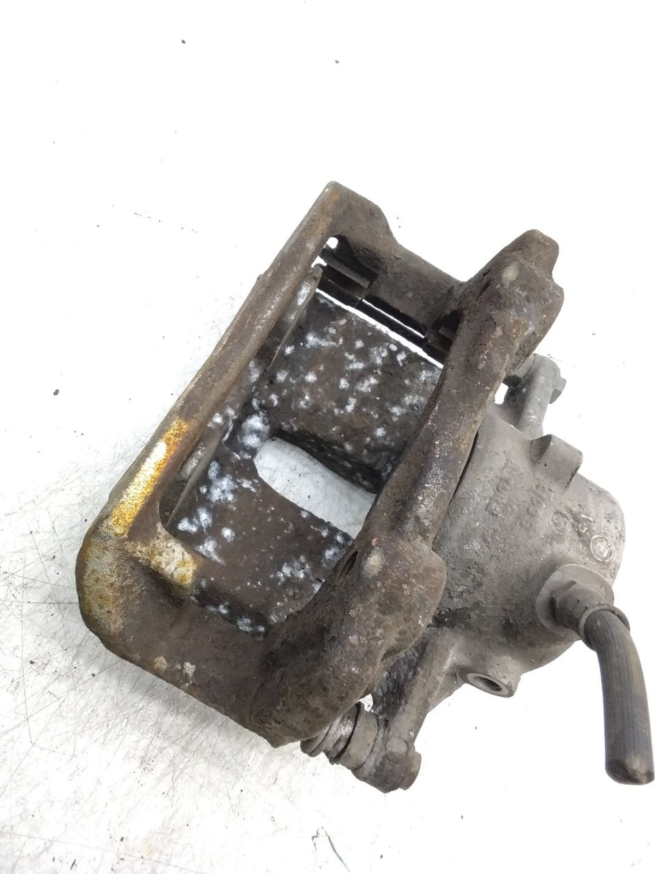 MERCEDES  C-CLASS W205 BRAKE CALIPER FRON LEFT PASSENGER SIDE  FMR140