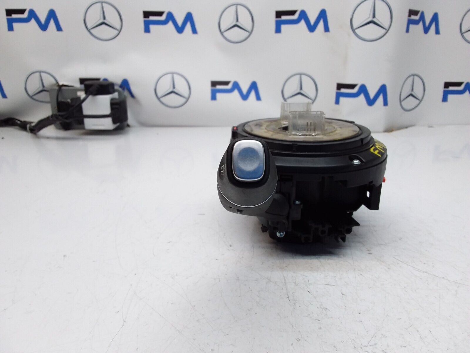 Mercedes  B-CLASS W246 INDICATOR/WIPER GEAR SELECT + SQUIB  2015 FM00539