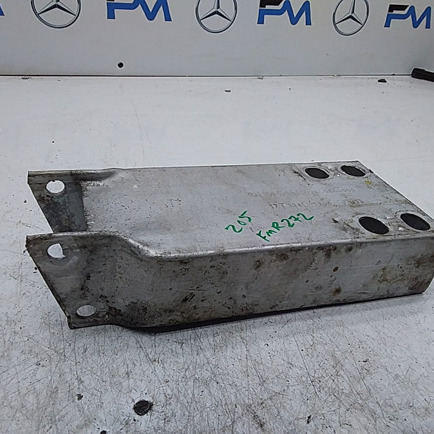 MERCEDES C-CLASS W205 BUMPER REINFORCEMENT BRACKET RIGHT SIDE A2056200495 FMR272