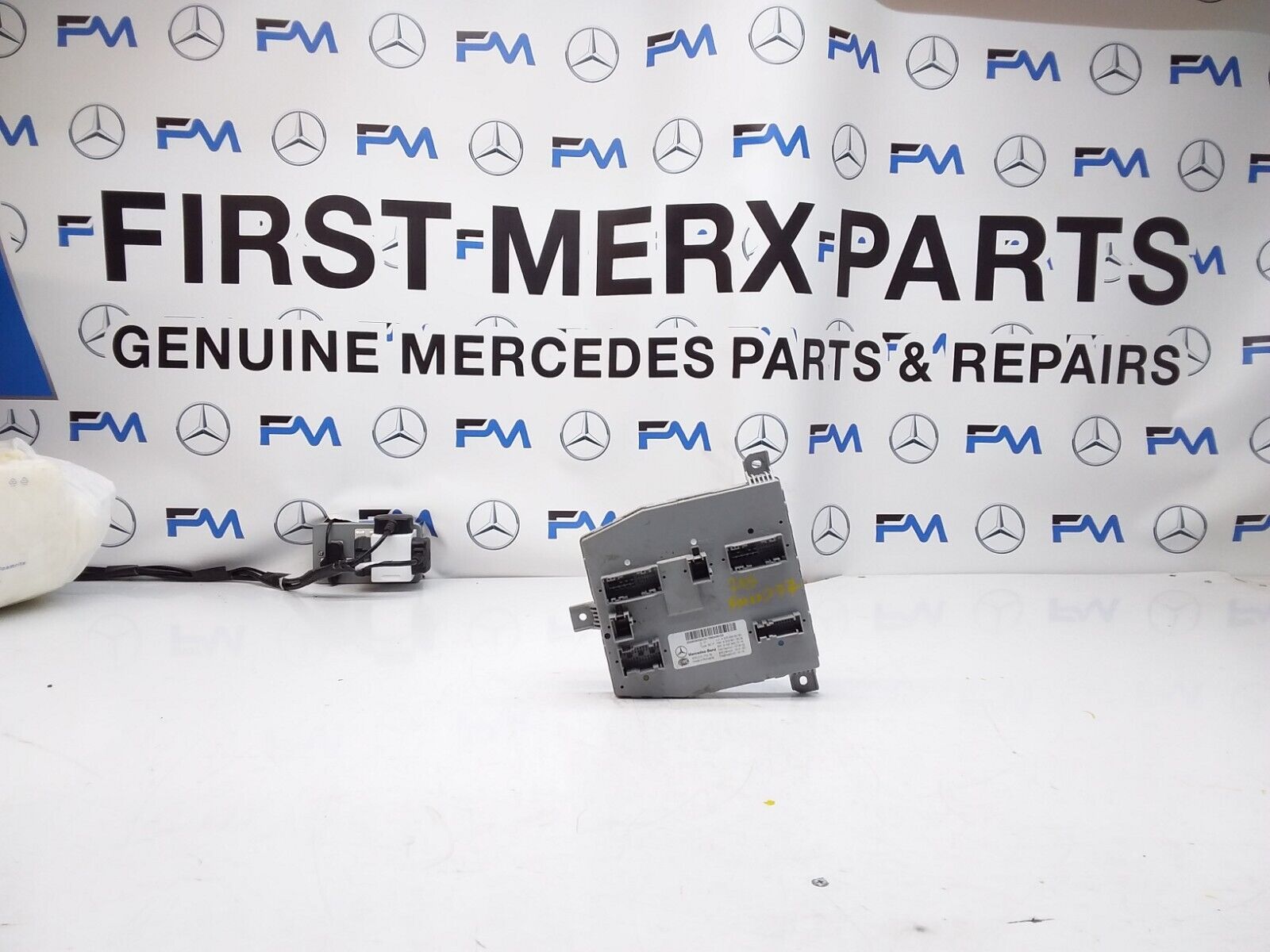 MERCEDES C-CLASS SAM CONTROL MODULE W205 A2059006330 FM00377