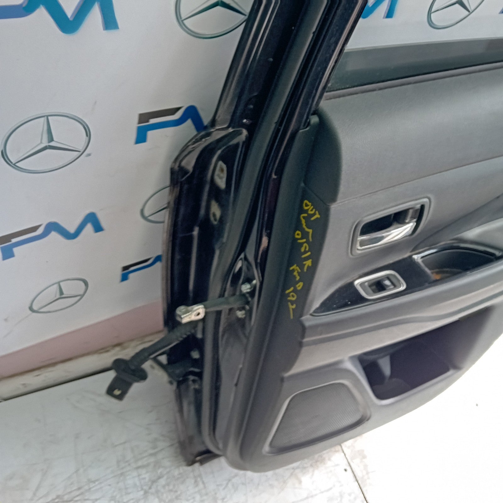MITSUBISH OUTLANDER MK3 DRIVER SIDE REAR DOOR OSR BLACK 2013 COMPLETE FMD192
