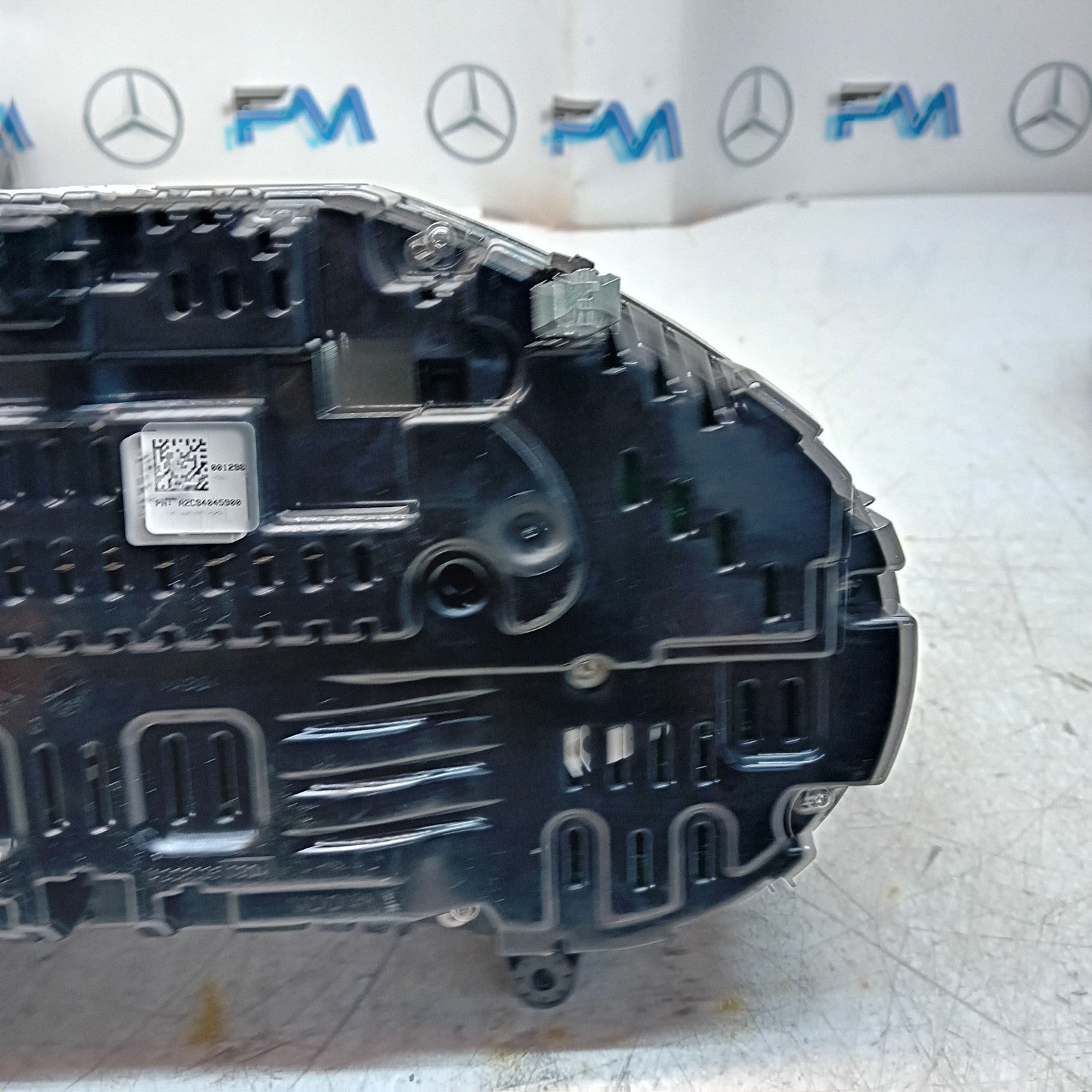 MERCEDES C-CLASS W205 SPEEDOMETER INSTRUMENT CLUSTER BLACK A2059009215 FM001501