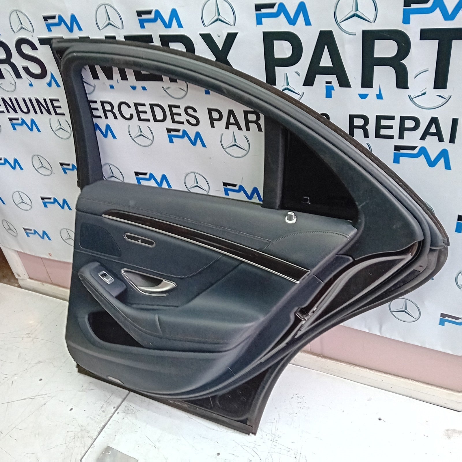 MERCEDES BENZ S-CLASS W222 DRIVER REAR DOOR (OFF SIDE REAR) BROWN 2013-20 FMD27