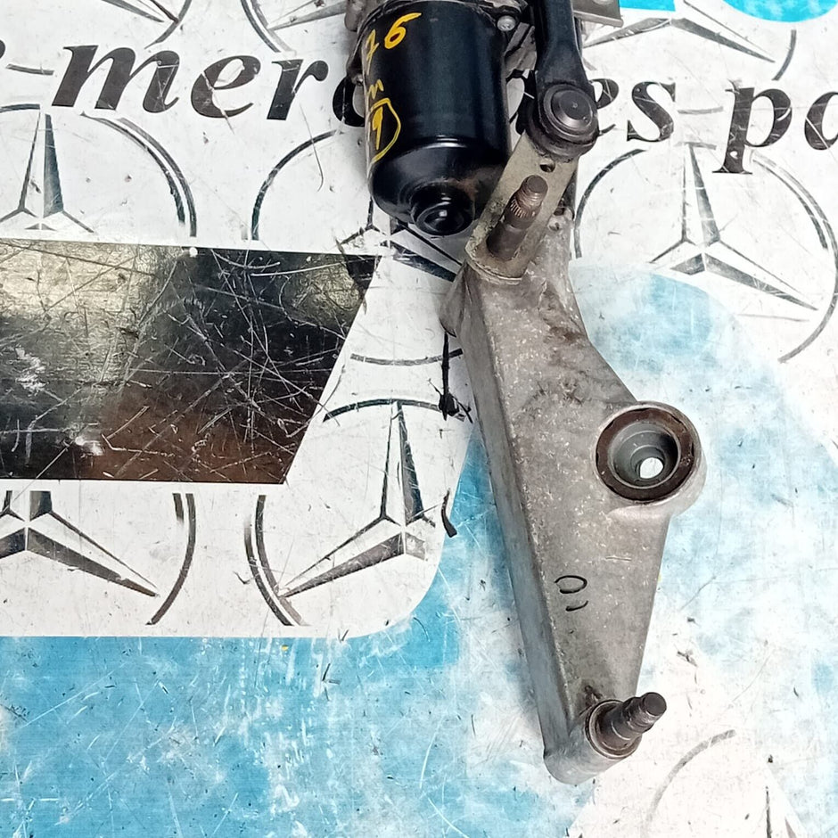 MERCEDES BENZ A-CLASS W176 WINDSCREEN WIPER MOTOR & LINKAGE A1769061900