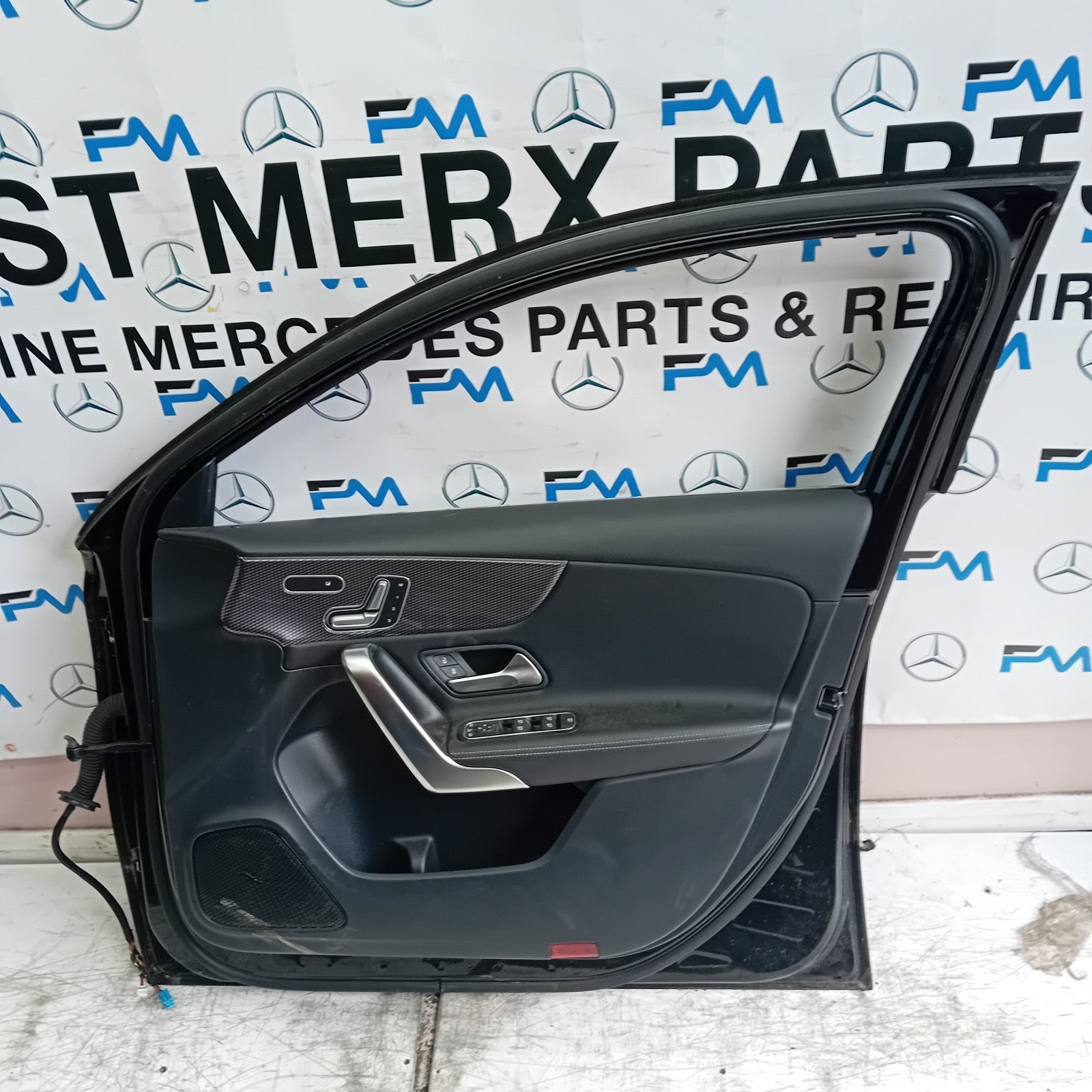 MERCEDES A-CLASS W177 SLN DRIVER FRONT DOOR OSF SILVER 2018 ON COMPLETE FMD298