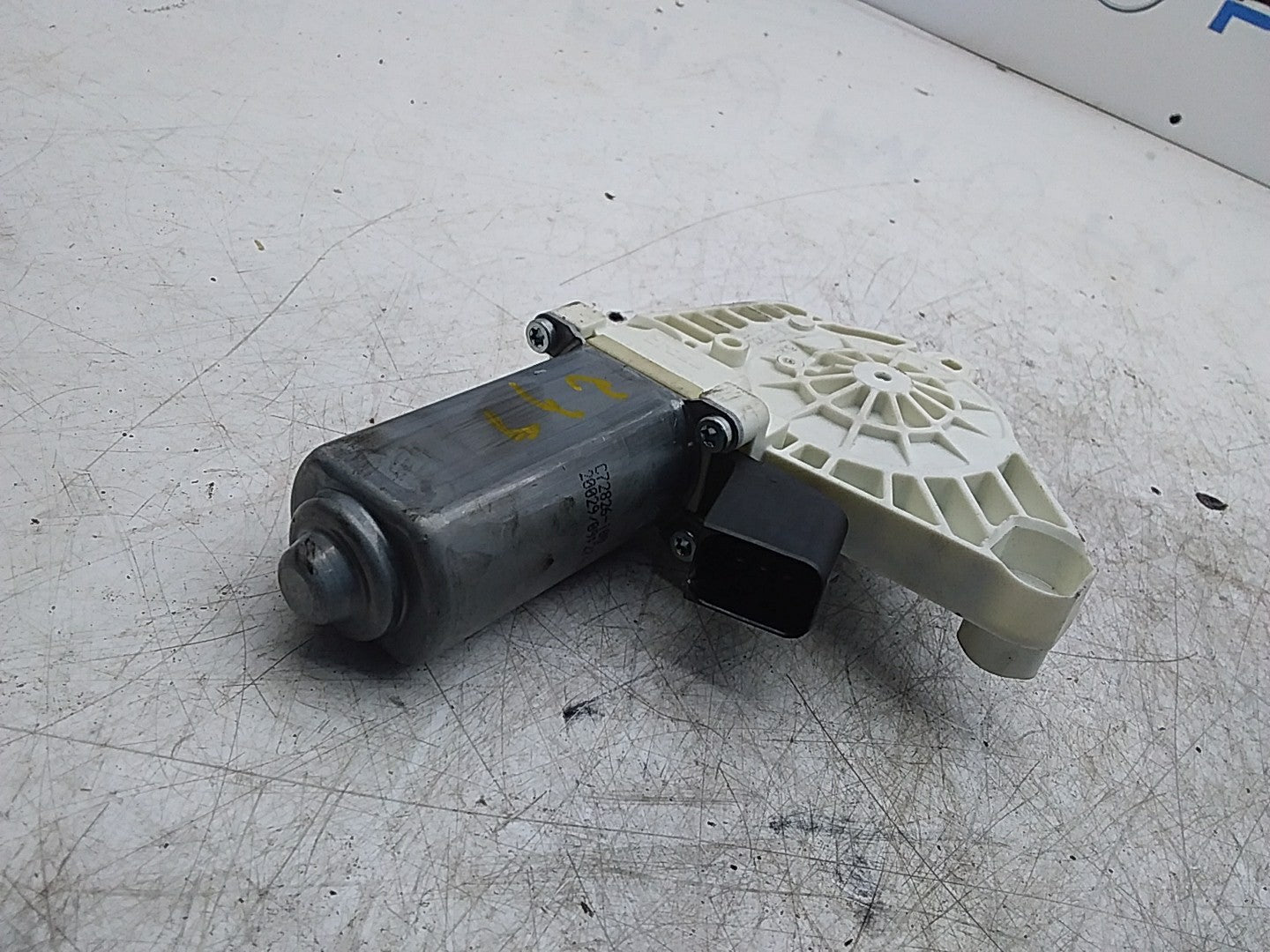 MERCEDES E-CLASS C238 COUPE WINDOW REGULATOR MOTOR RIGHT OSF A0009066206 FMR218