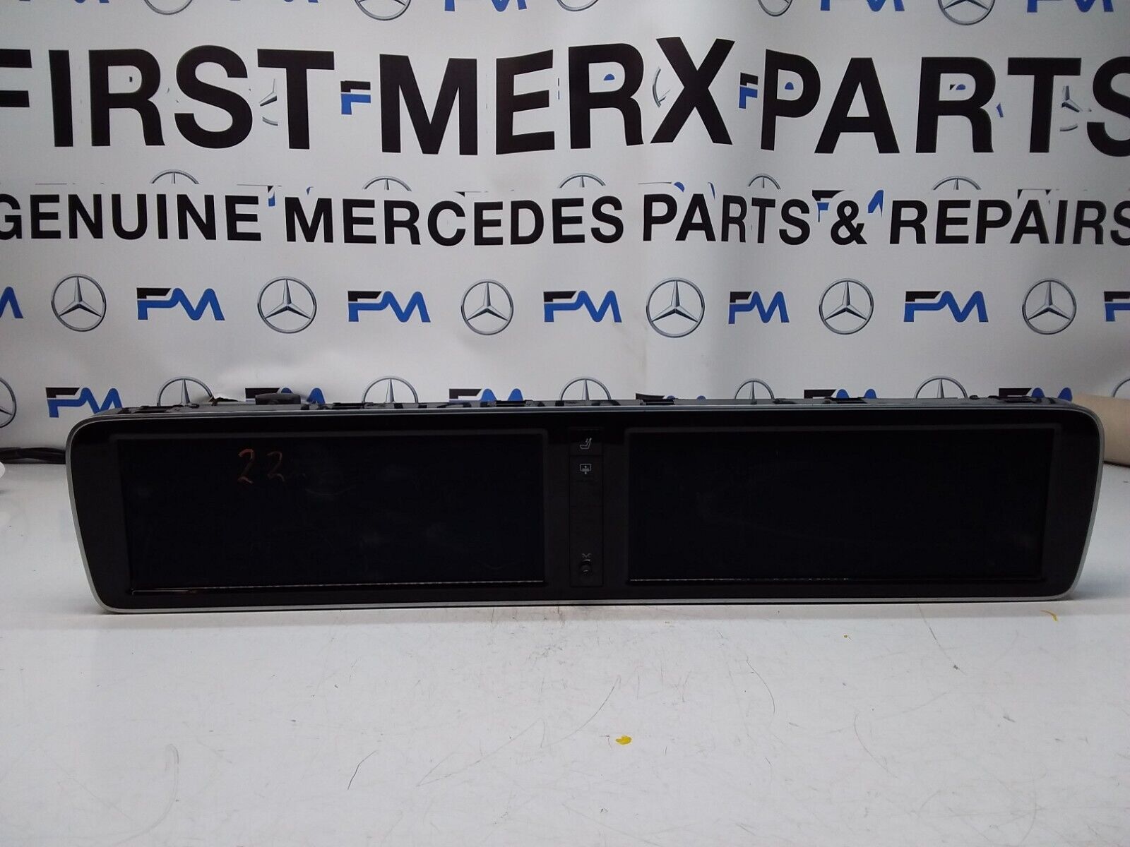 MERCEDES S-CLASS W222 DISPLAY SCREEN INSTRUMENT CLUSTER A2226800275 FM00630