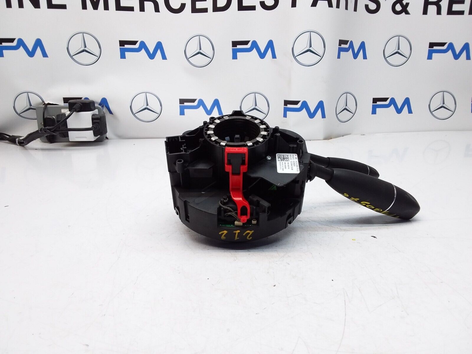 Mercedes E CLASS W212 INDICATOR/WIPER GEAR SELECT + SQUIB  2012 FM00576