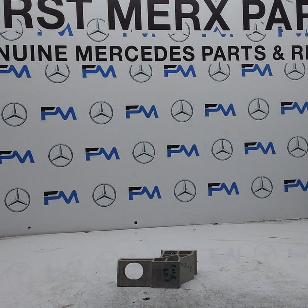 MERCEDES BENZ  E-CLASS  RADIATOR MOUNTING BRACKET RIGHT SIDE A2135010720 FMR403