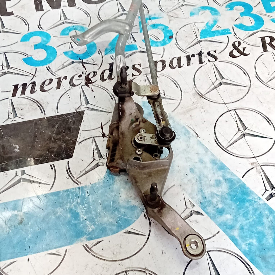 MERCEDES BENZ A-CLASS W176 WINDSCREEN WIPER MOTOR & LINKAGE A1769061900