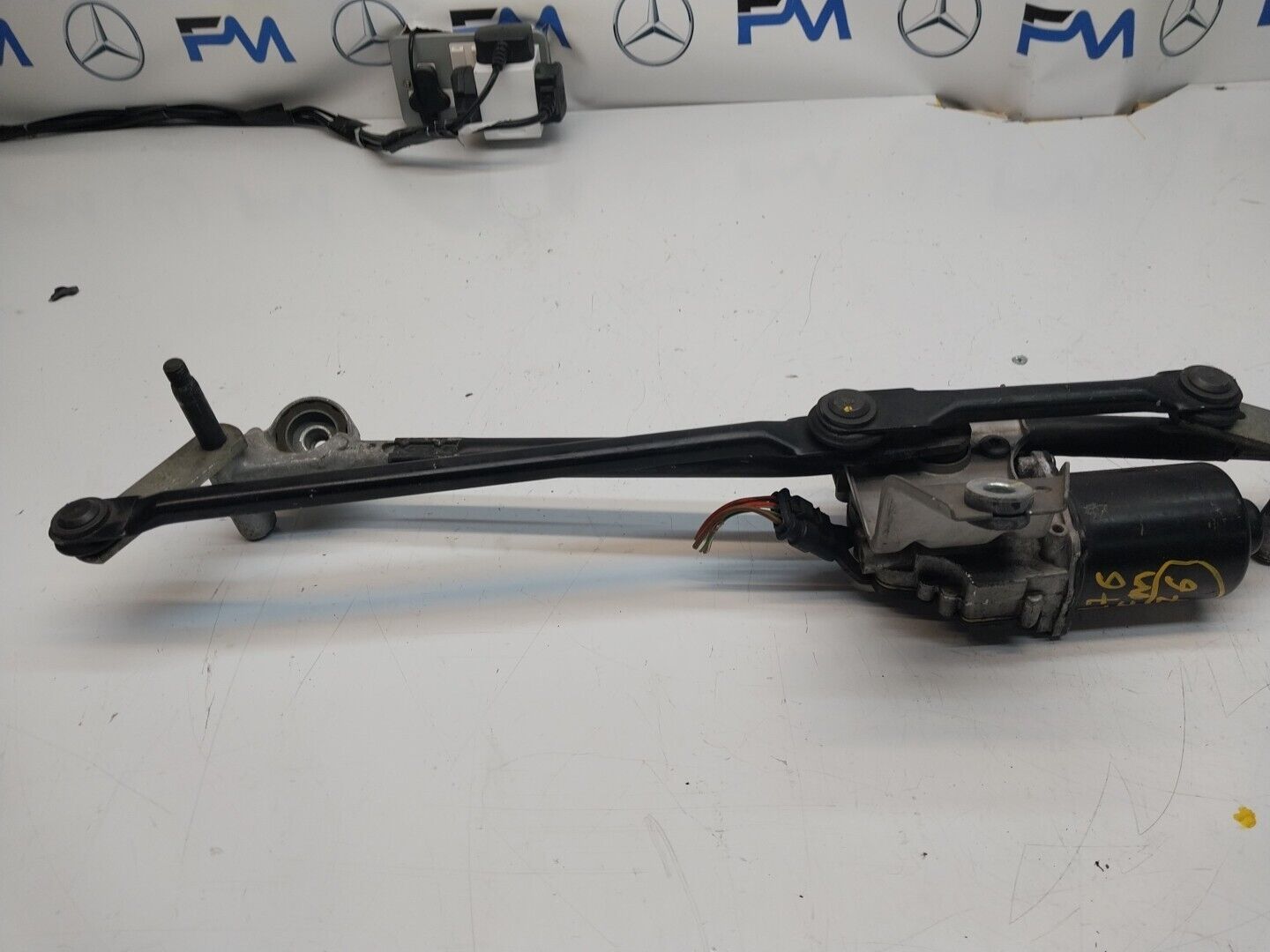 MERCEDES-BENZ A CLA GLA 2015-2018 Wiper Motor Front & Linkage A1769061900FM00226