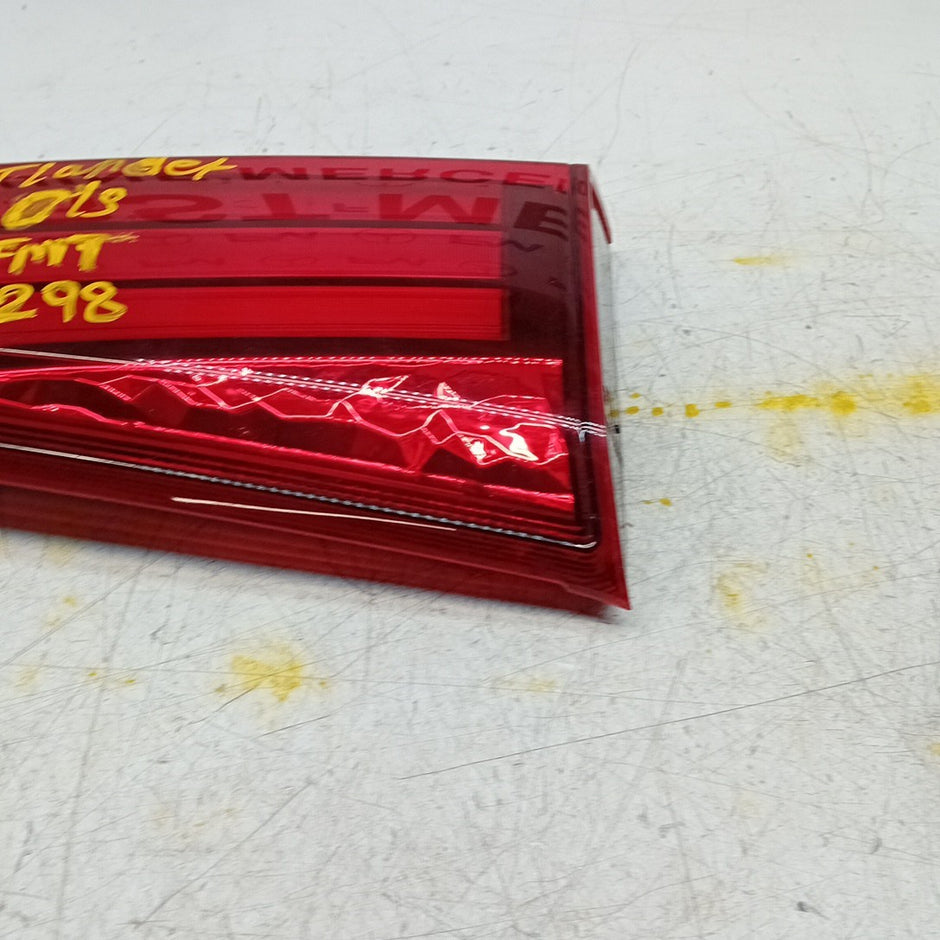 MITSUBISHI OUTLANDER MK3 DRIVER SIDE RIGHT REAR INNER TAIL LIGHT 2013 FMT298