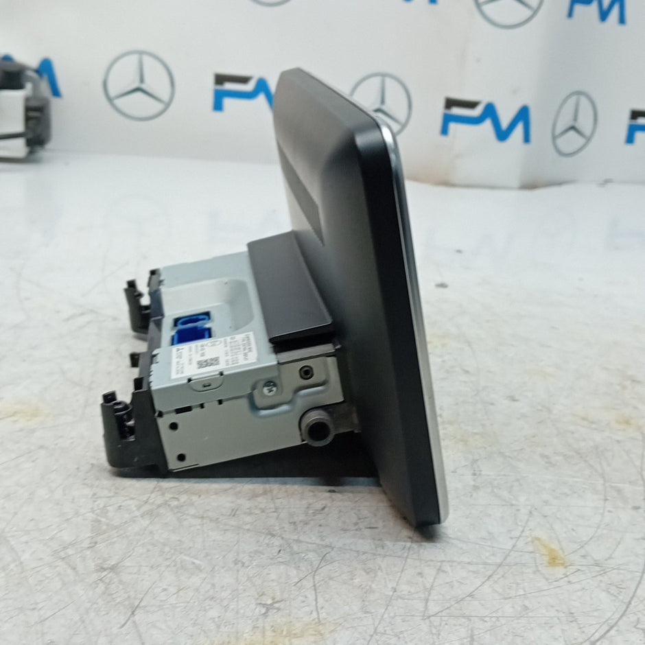 MERCEDES BENZ C-CLASS W205  DISPLAY SCREEN A2059002211 2014 ON FM001650