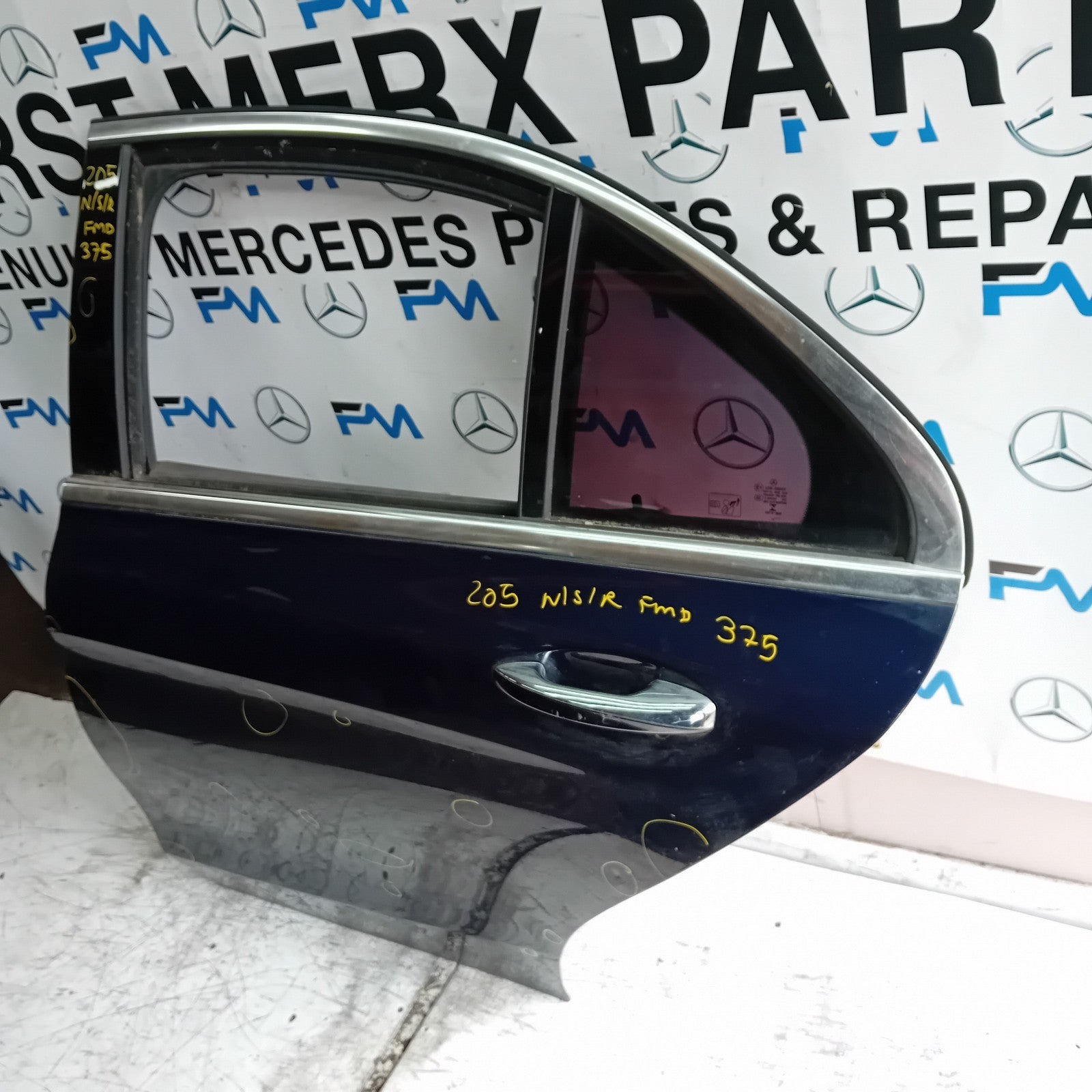 MERCEDES C-CLASS W205 SLN PASSENGER REAR DOOR NSR BLUE 2014 ON COMPLETE FMD375