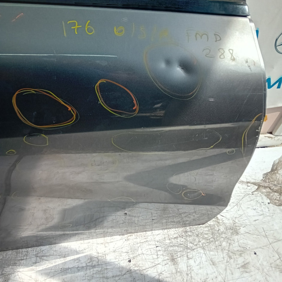 MEECEDES A-CLASS W176 SLN DRIVER REAR DOOR OSR 2012-18 GREY COMPLETE FMD288
