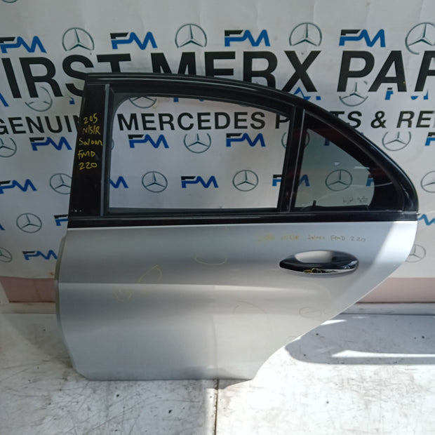MERCEDES C-CLASS W205 SLN PASSENGER REAR DOOR NSR SILVER 2014 ON COMPLETE FMD220