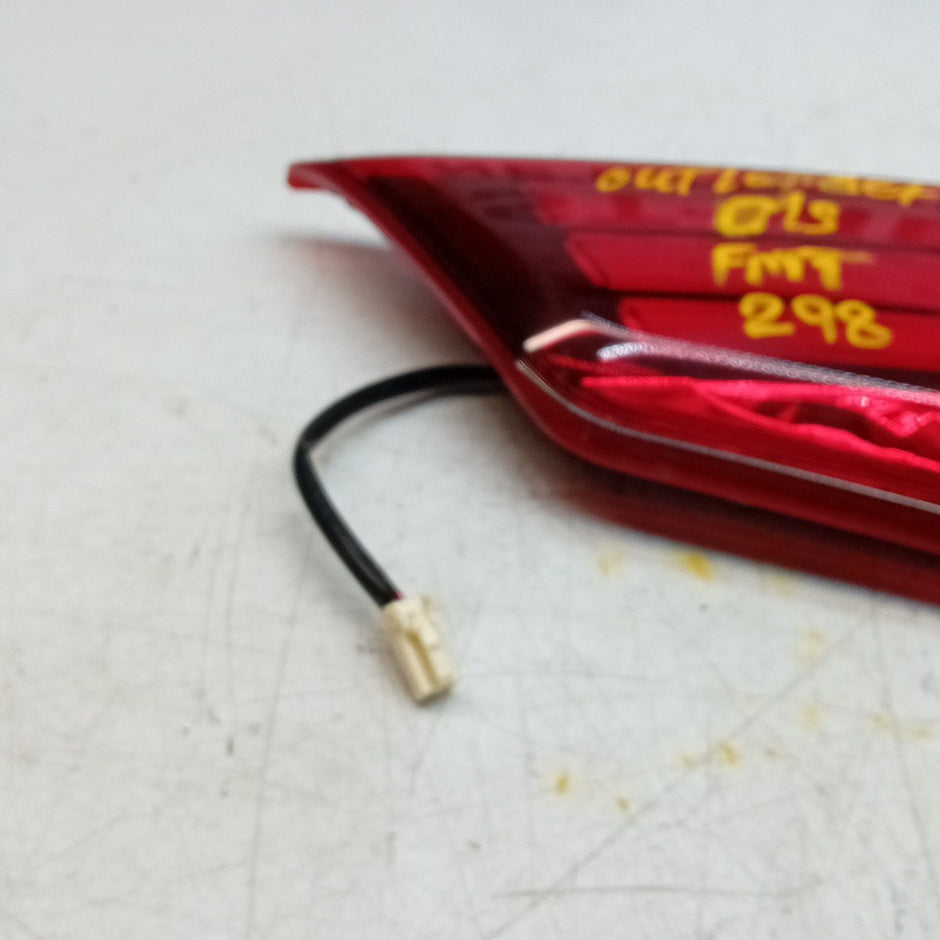 MITSUBISHI OUTLANDER MK3 DRIVER SIDE RIGHT REAR INNER TAIL LIGHT 2013 FMT298