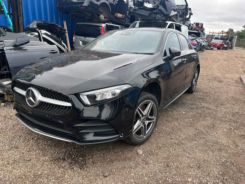 MERCEDES BENZ A-CLASS W177 - BREAKING / ENGINE AND GEAR BOX