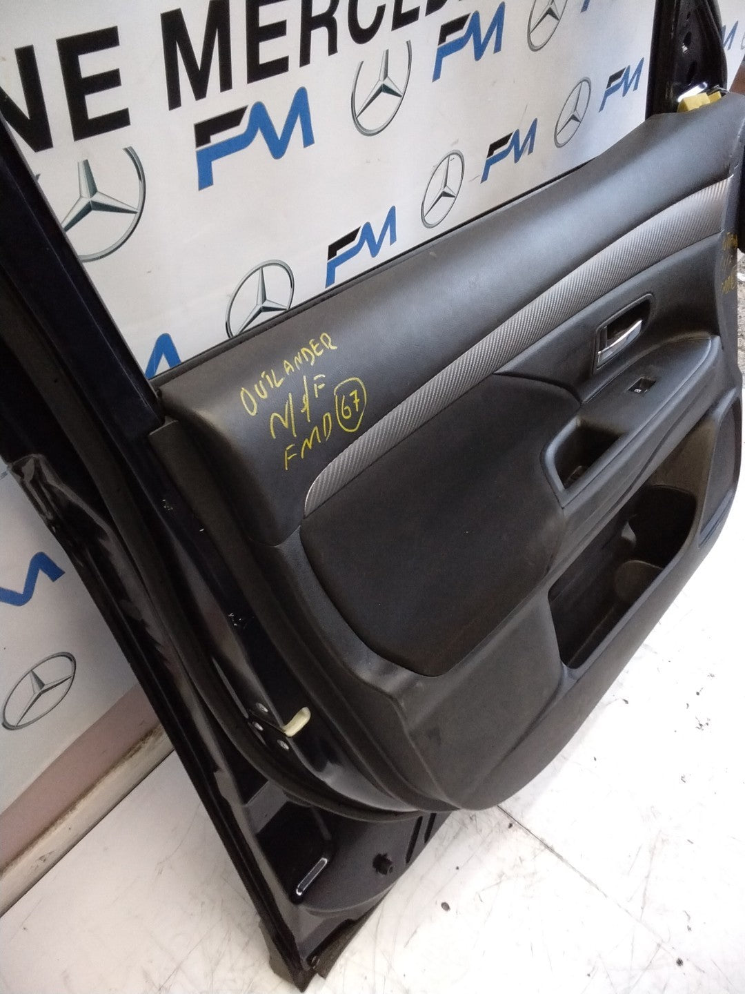MITSUBISH OUTLANDER PASSENGER SIDE FRONT DOOR N/S/F COMPLETE BLUE FMD67