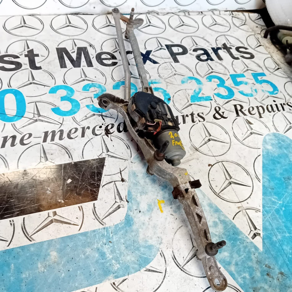 MERCEDES BENZ C-CLASS W204 FRONT WIPER MOTOR AND LINKAGE