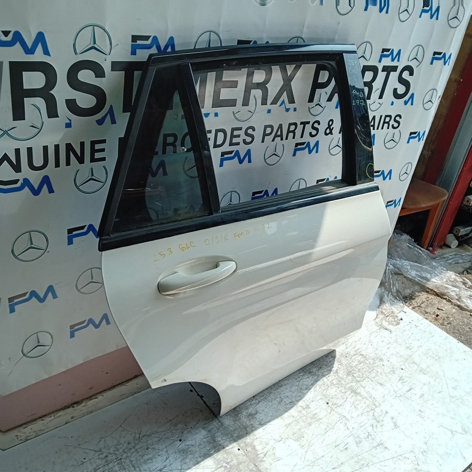 MERCEDES GLC X253 DRIVER REAR DOOR OSR 2016 ON WHITE COMPLETE FMD277