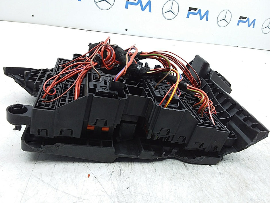 MERCEDES BENZ  A-CLASS W177  FUSE BOX A1779061102 FMR479