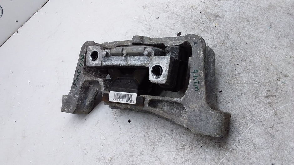 MERCEDES BENZ B-CLS W246 ENGINE MOUNT RIGHT SIDE DIESEL A2462401817 FMR446