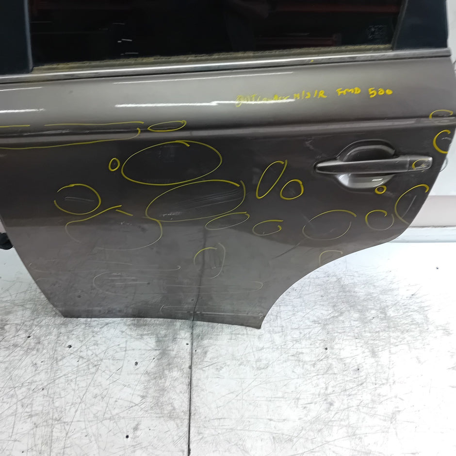 MITSUBISHI OUTLANDER MK3 PASSENGER REAR DOOR NSR 2013 BROWN FMD500