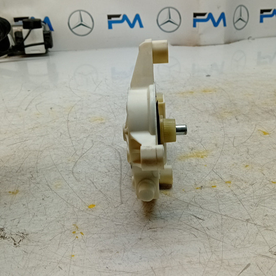 MERCEDES C-CLASS W204 WINDOW REGULATOR MOTOR LEFT NSF A2048200642 FM001456