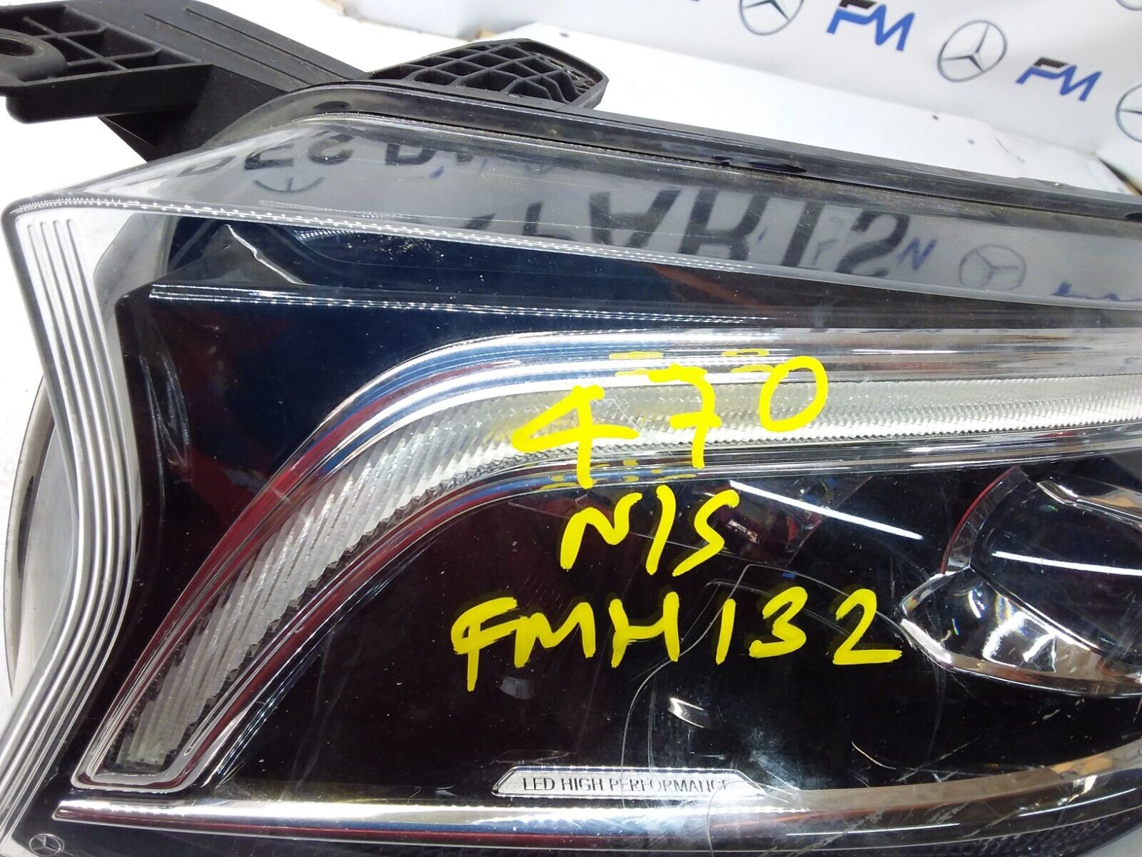 2017 MERCEDES X-CLASS W470 HEADLIGHT DRIVER OS A4709061200 FMH132 (DAMAGED)