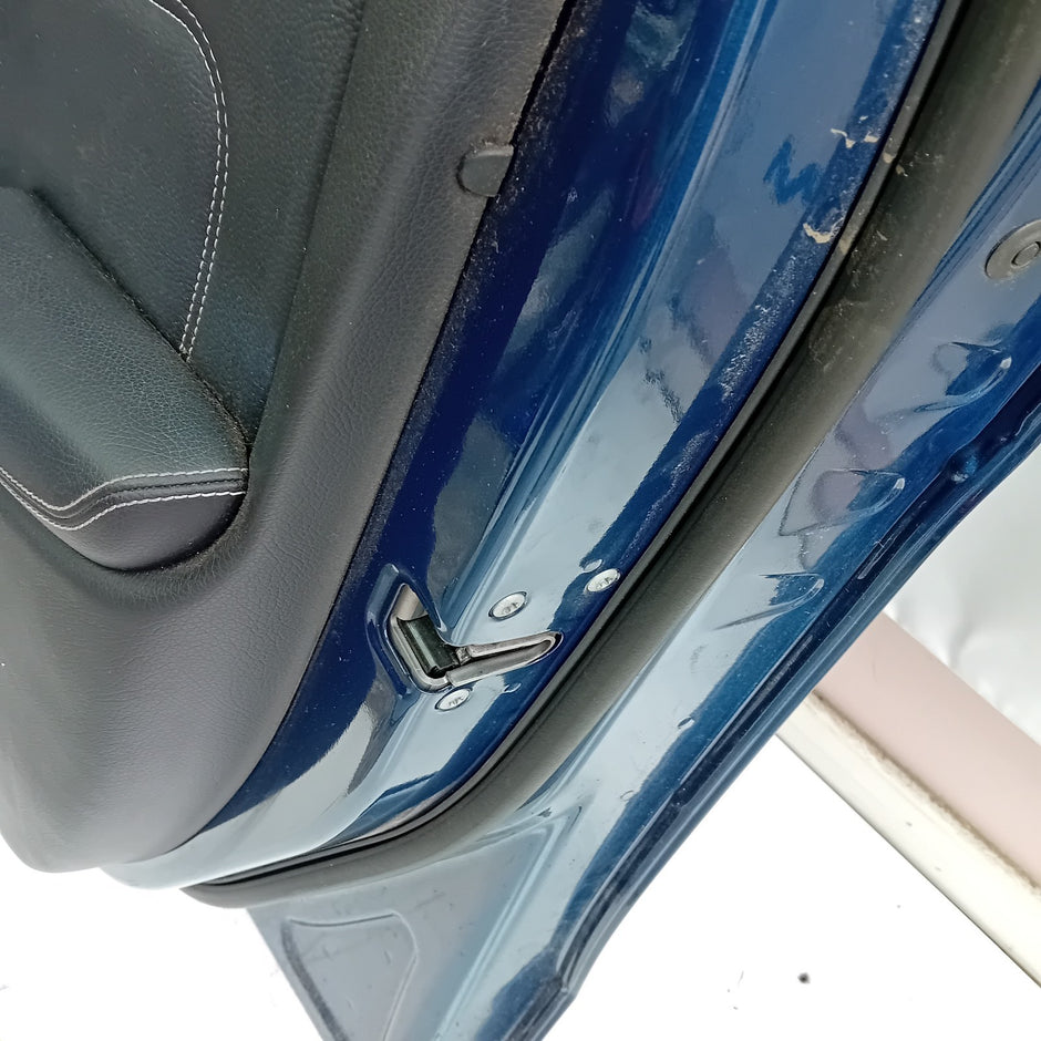 MERCEDES BENZ B-CLASS W246 DRIVER SIDE FRONT DOOR O/S/F COMPLETE BLUE FMD43