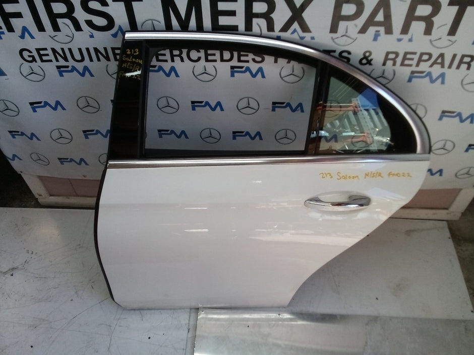 MERCEDES E CLASS W213 SALOON PASSENGER REAR DOOR (NEAR SIDE REAR) WHITE FMD22
