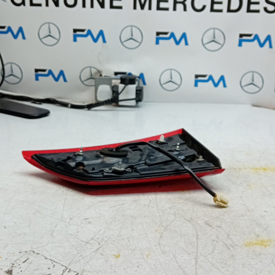 MITSUBISHI OUTLANDER MK3 PASSENGER SIDE LEFT REAR INNER TAIL LIGHT 2013 FMT304