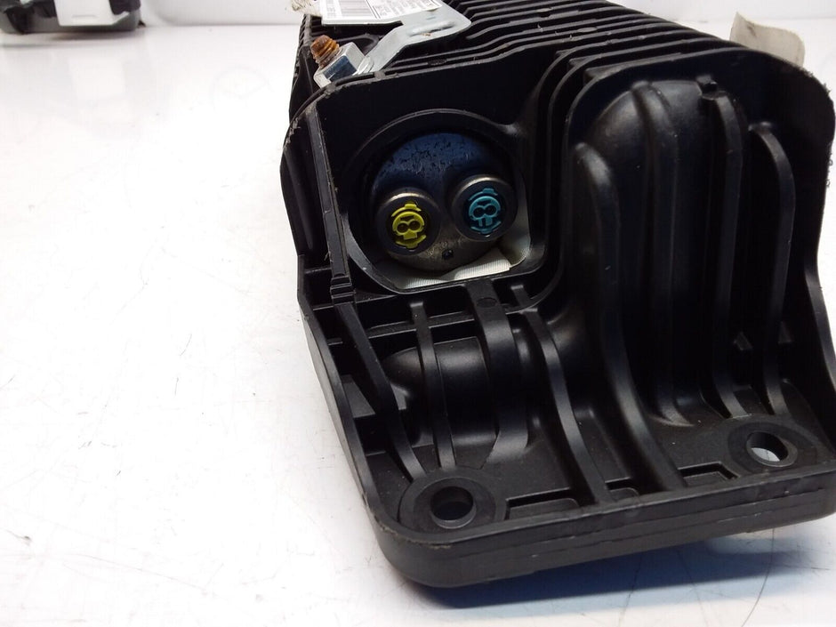 2020 MERCEDES BENZ C-CLASS W205 DRIVER SIDE KNEE AIRBAG A205860002 FM00339