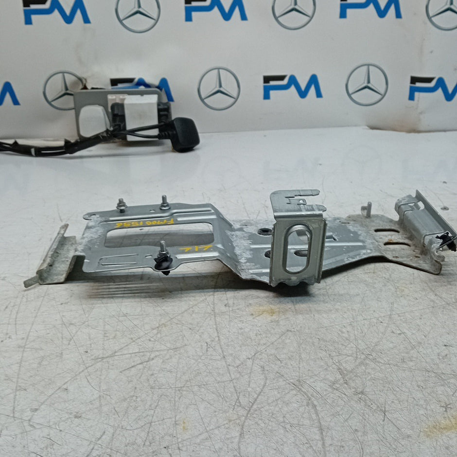MERCEDES W205 GLC S C CLASS BRACKET ADBLUE CONTROL MODULE  A2125459440 FM001556