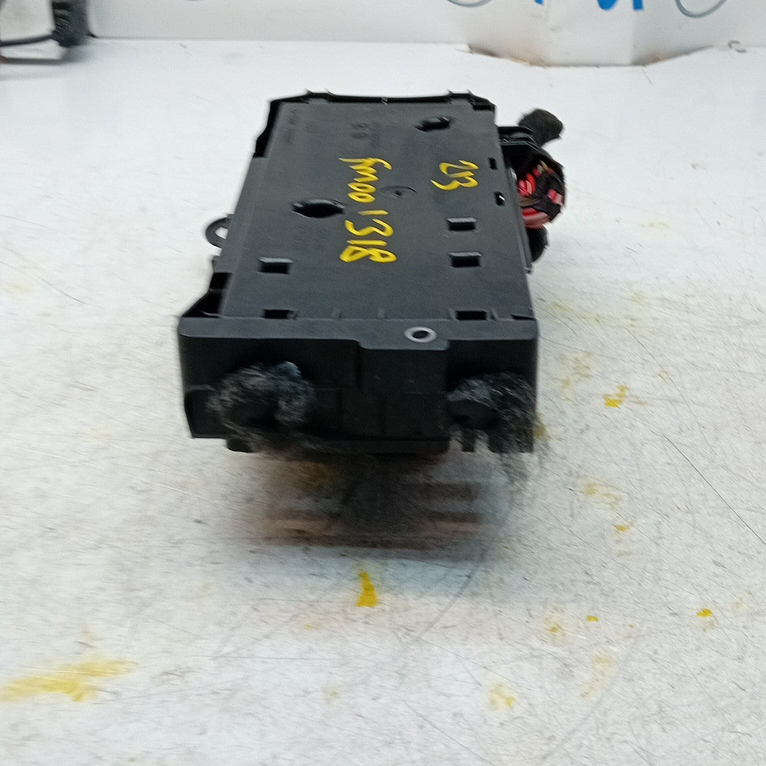 MERCEDES BENZ  E-CLASS  W213 FUSE RELAY JUNCTION BOX 2016  FM001318