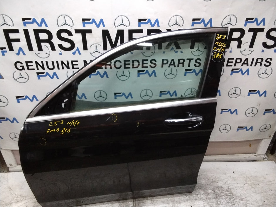 MERCEDES BENZ GLC X253 PASSENGER FRONT DOOR NSF BLACK 2016 ON COMPLETE FMD316