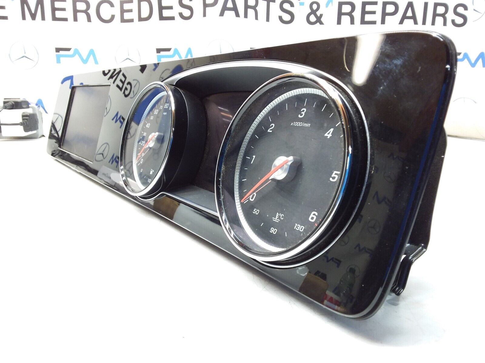 MERCEDES E-CLASS W213 DISPLAY SCREEN INSTRUMENT CLUSTER A2C95814303 FM00634