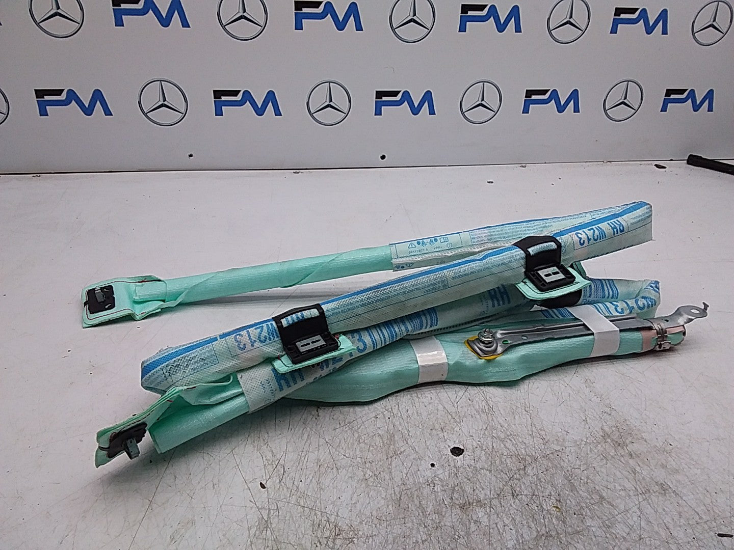 MERCEDES E-CLS W213 SLN CURTAIN ROOF AIRBAG  RIGHT DRIVERSIDE A2138601002 FMR223