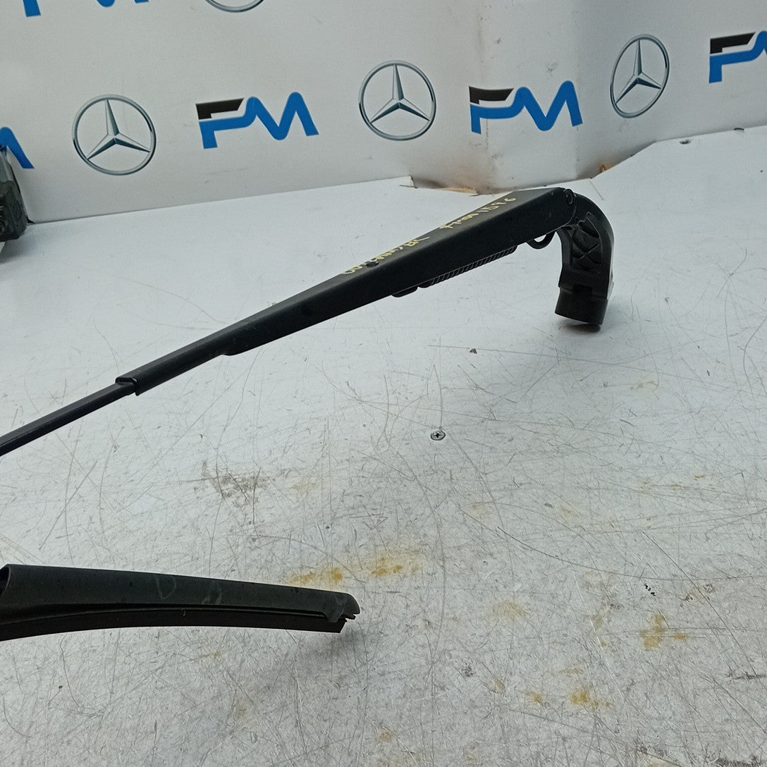MITSUBISHI OUTLANDER MK3 FRONT   WIPER WINDSCREEN ARM 8251 FM001596