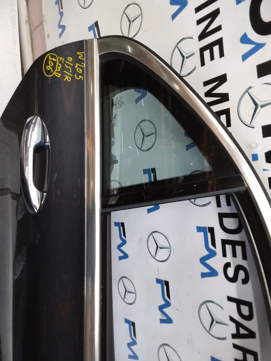 MERCEDES BENZ  C-CLASS W2O5 DRIVER SIDE REAR DOOR O/S/R COMPLETE GREY FMD106