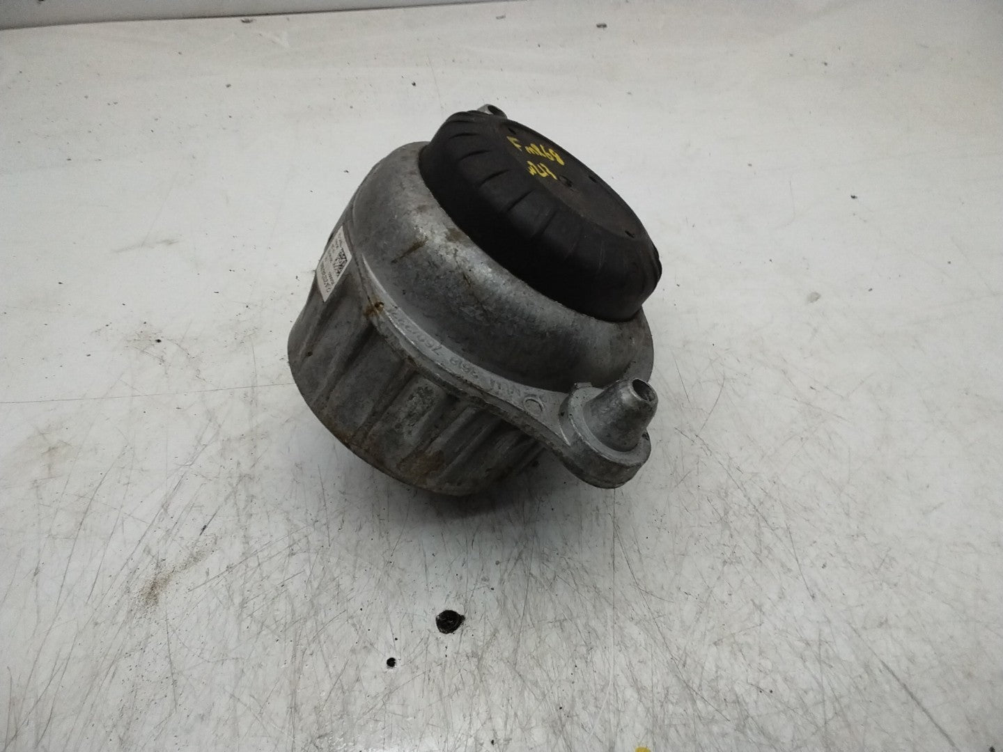 MERCEDES BENZ  E-CLASS W213 ENGINE SUPPORT BRACKET LEFT A2132400500 FMR68