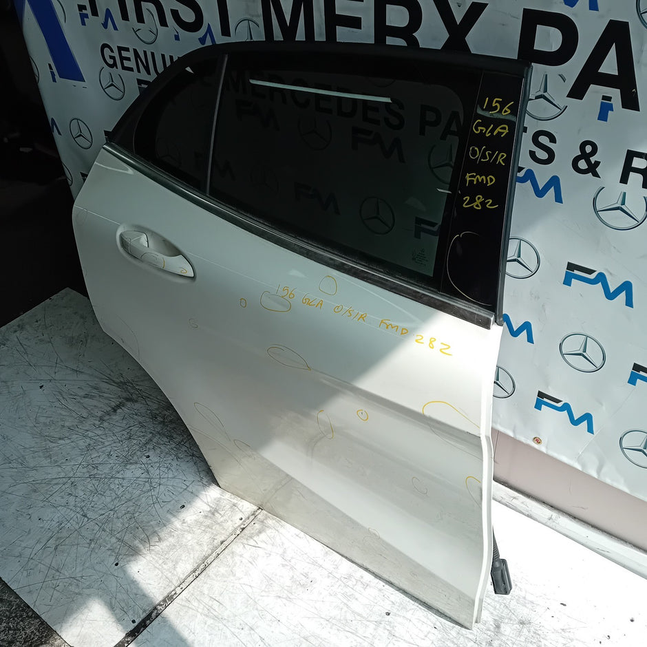 MEECEDES GLA X156 DRIVER SIDE REAR DOOR OSR 2014-19 WHITE COMPLETE FMD282