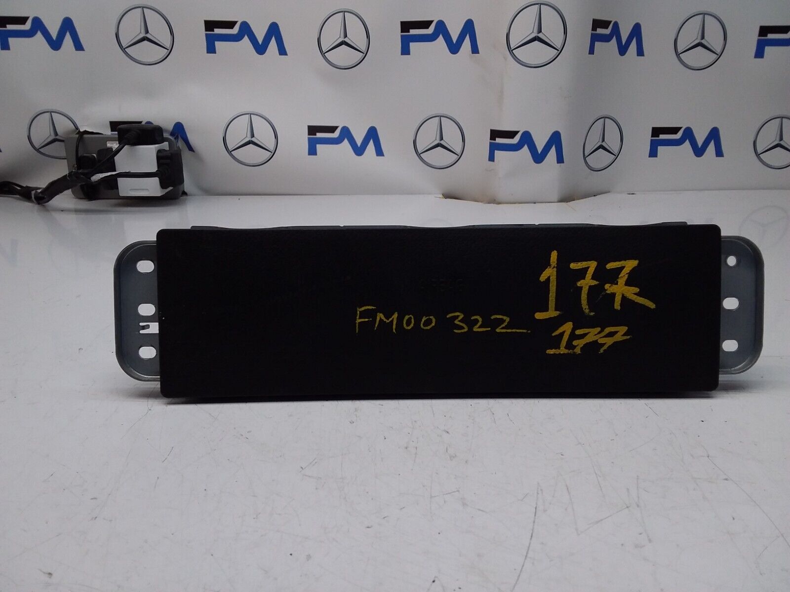 2018 MERCEDES BENZ A-CLASS W177 DRIVER SIDE KNEE AIRBAG A1778600102 FM00322